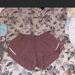 Lululemon hotty hots 2.5